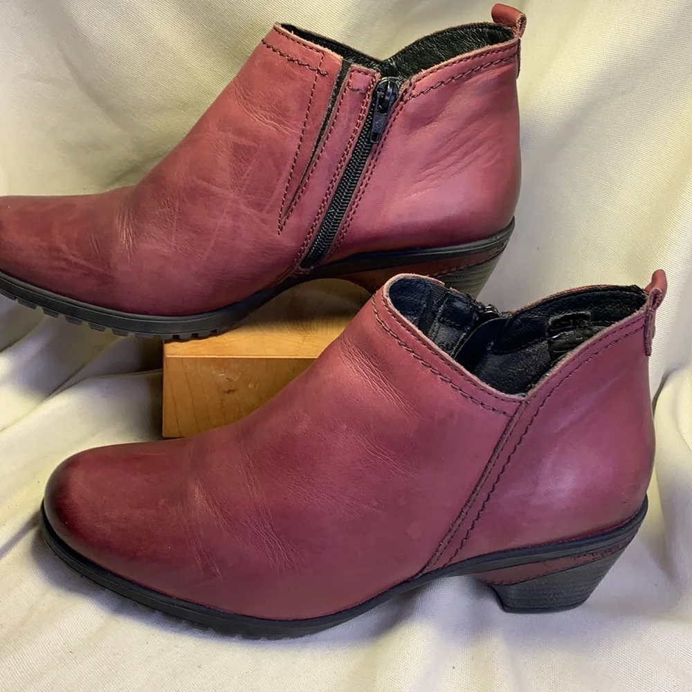 Spring step super soft leather ankle booties